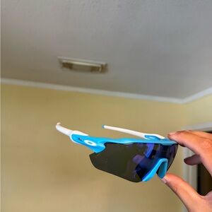 Blue and White Performance Men's Sunglasses Oakley Oakleys